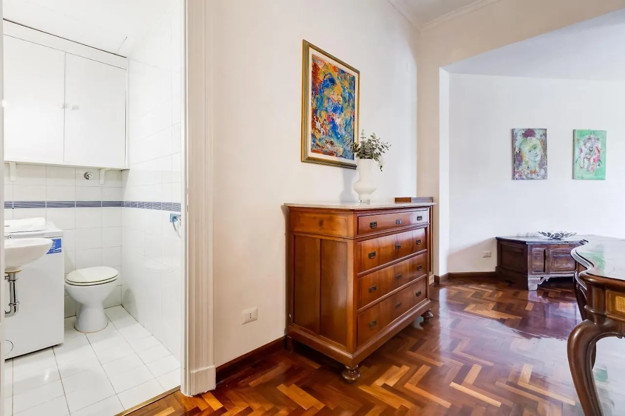 Large And Bright Apartment Amazing View Basilica San Giovanni In Laterano Rome
