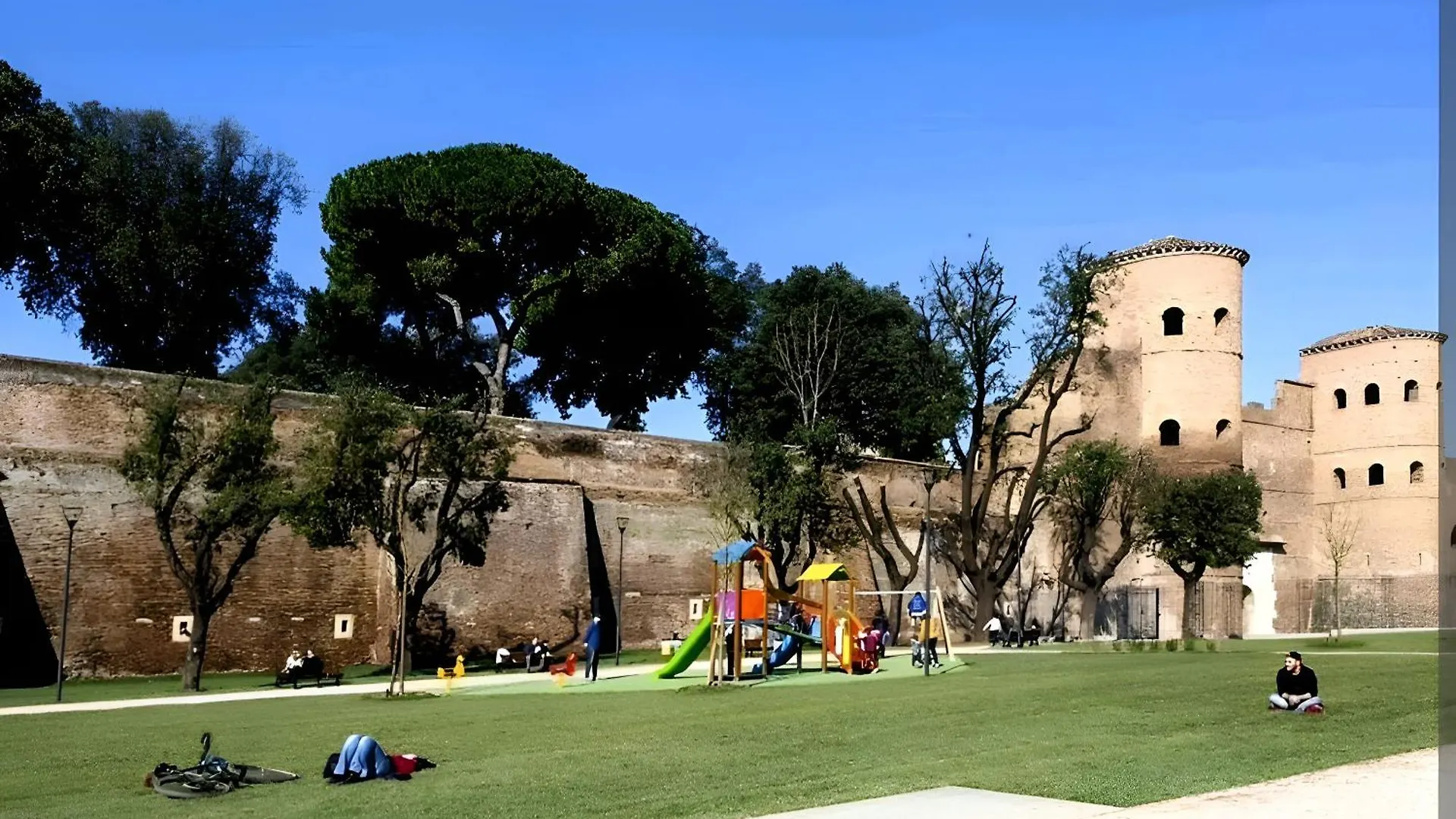 Large And Bright Apartment Amazing View Basilica San Giovanni In Laterano Rome